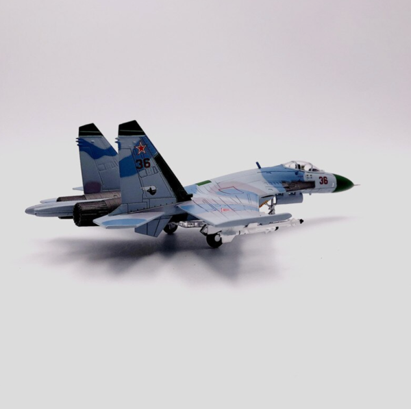 1 100 Scale Russian 1987 NO.36 SU-27P Flanker Fighter Airplane Model Hot on Sale