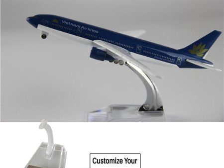 Vietnam Airlines Boeing 777 Airplane Model (16CM) Supply